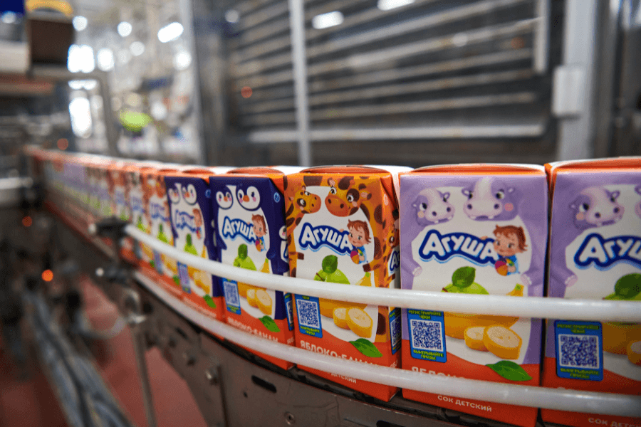 В России у PepsiCo не только газировка, но и широкая линейка молочной продукции и соков, в том числе бренд «Агуша», который поставляется на молочные кухни Москвы